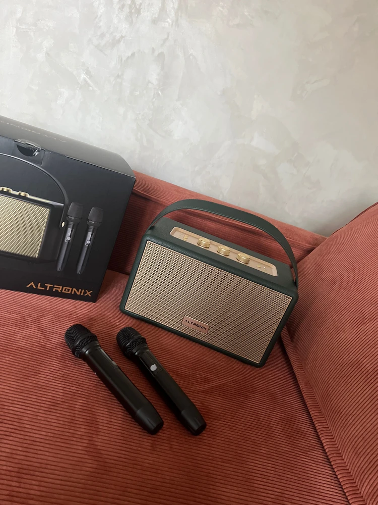 Караоке-система ALTRONIX Bravo 220D, расцветка Green (зелёная), с микрофонами